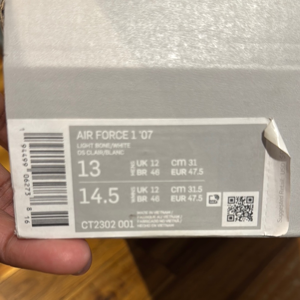 Nike Air Force 1 '07 Light Bone and White